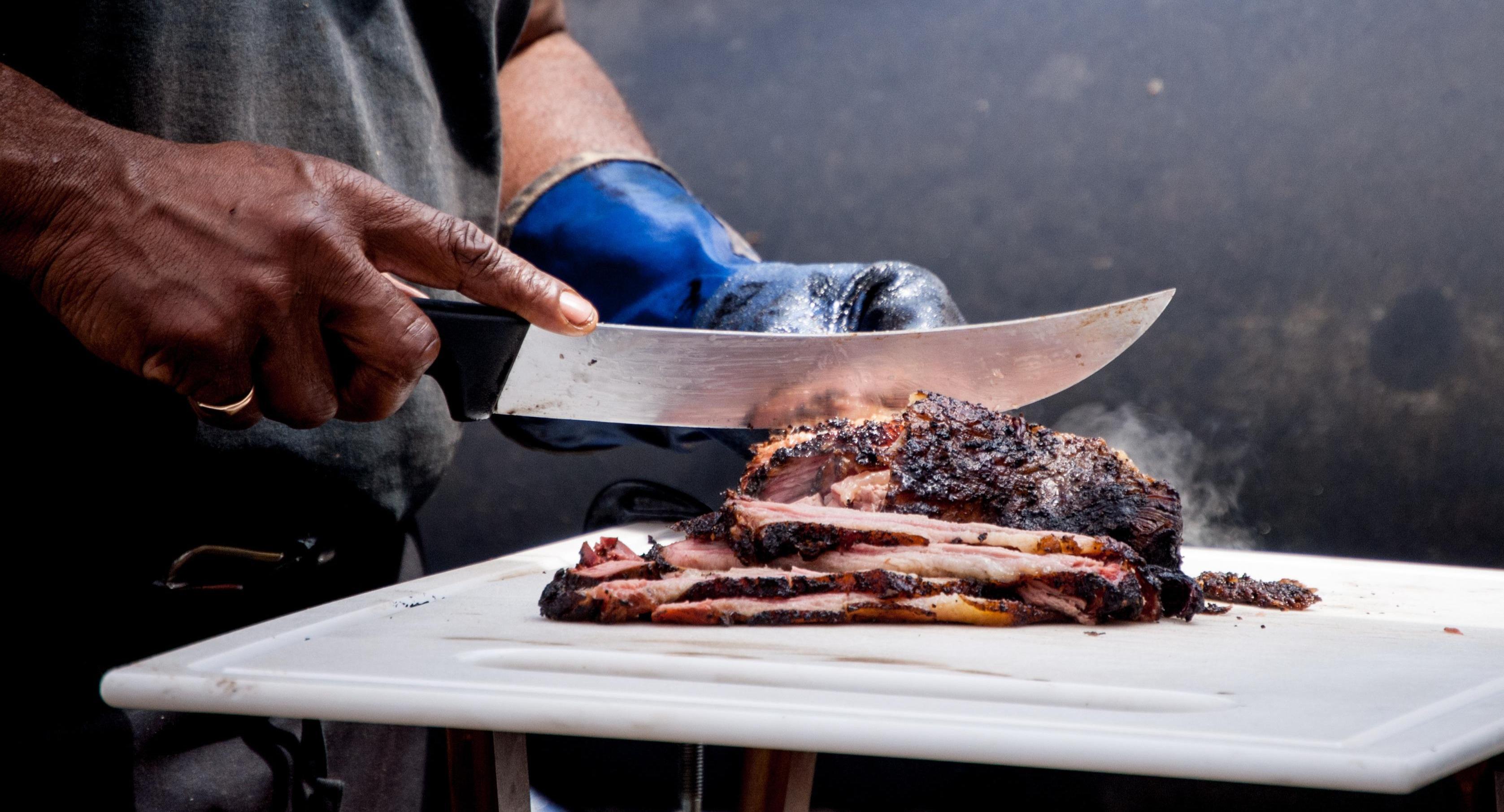 THE SMOKEHOUSE BAR & BARBECUE photo 2