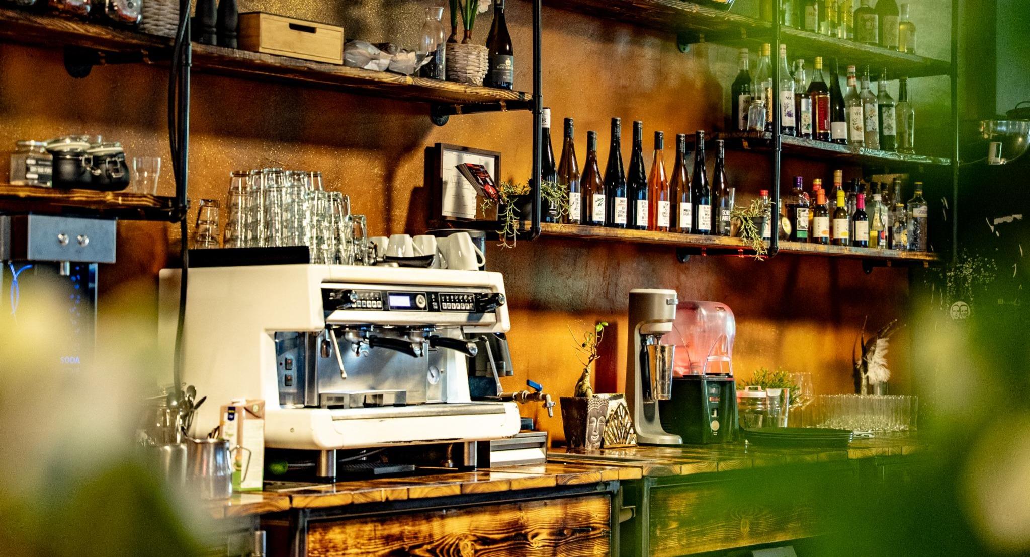 THE SMOKEHOUSE BAR & BARBECUE photo 3