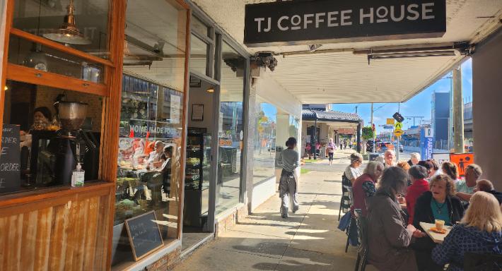 TJ Coffee House photo 1