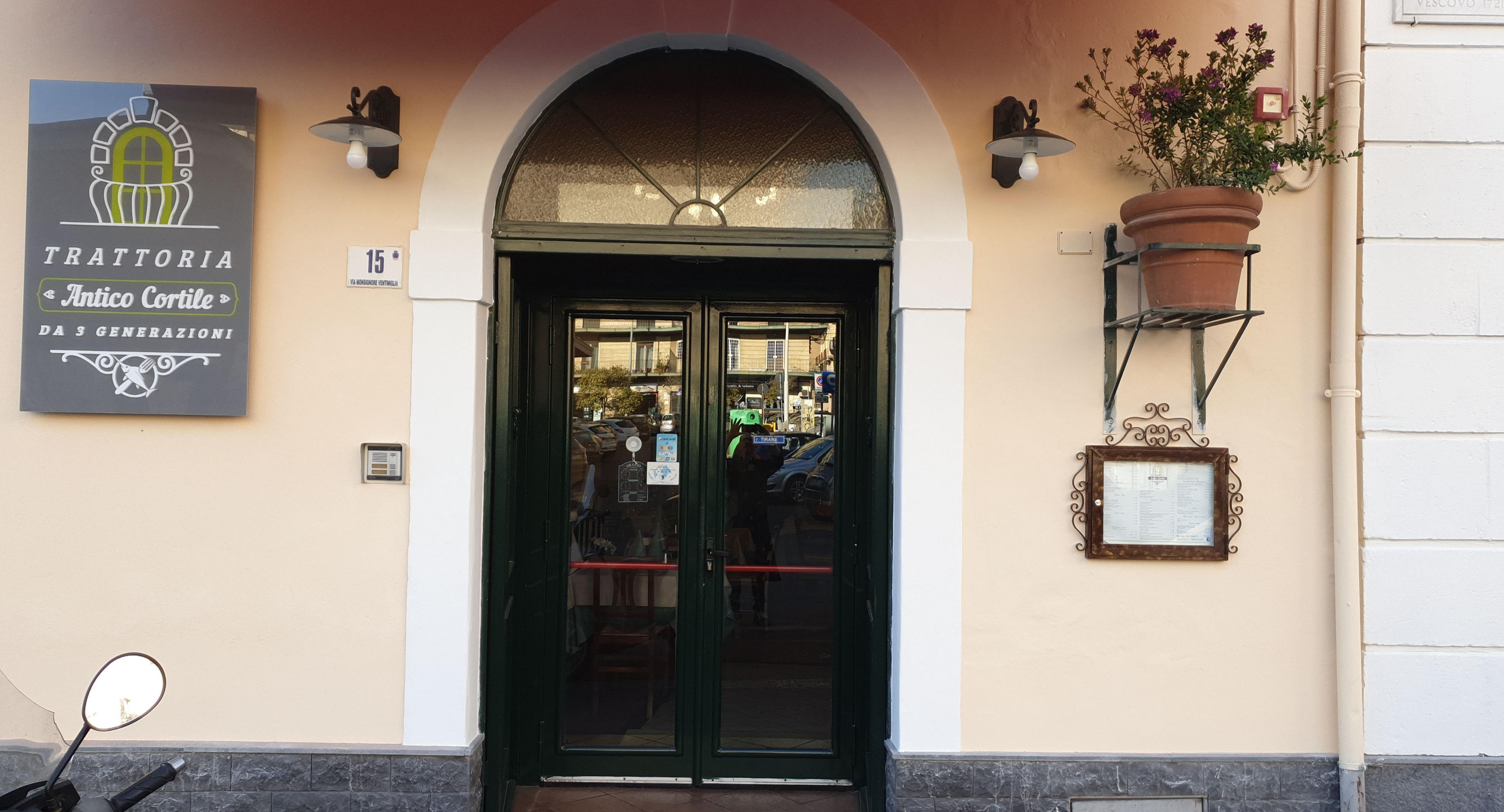 Trattoria Antico Cortile Fish Restaurant photo 2